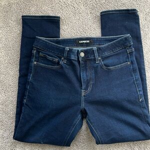 Men’s Express hyper stretch jeans. Size 31x30. 
Dark wash.